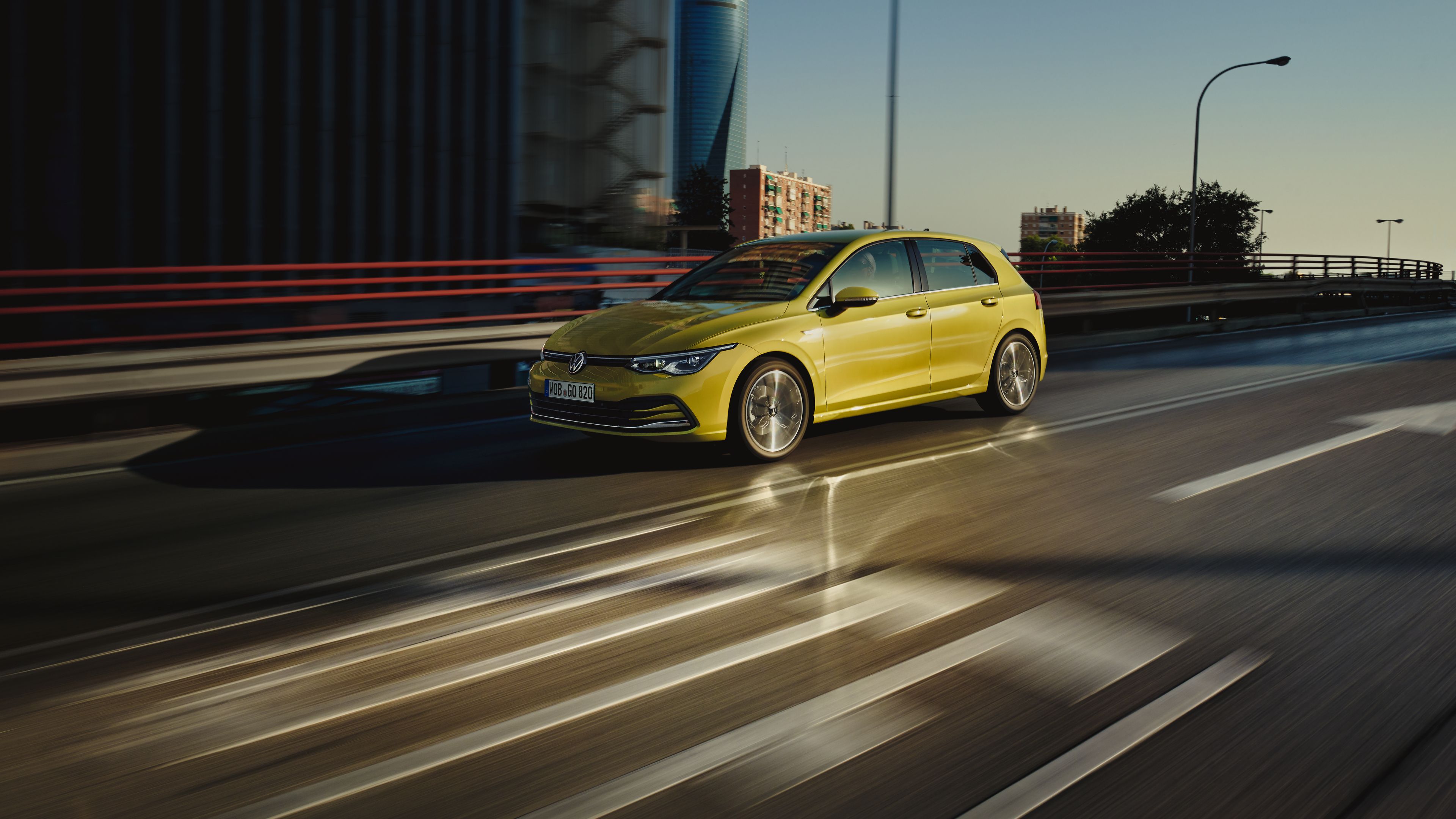 VW Golf Pamje ballore në lëvizje