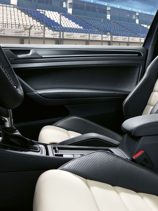 vw volkswagen golf r innenansicht