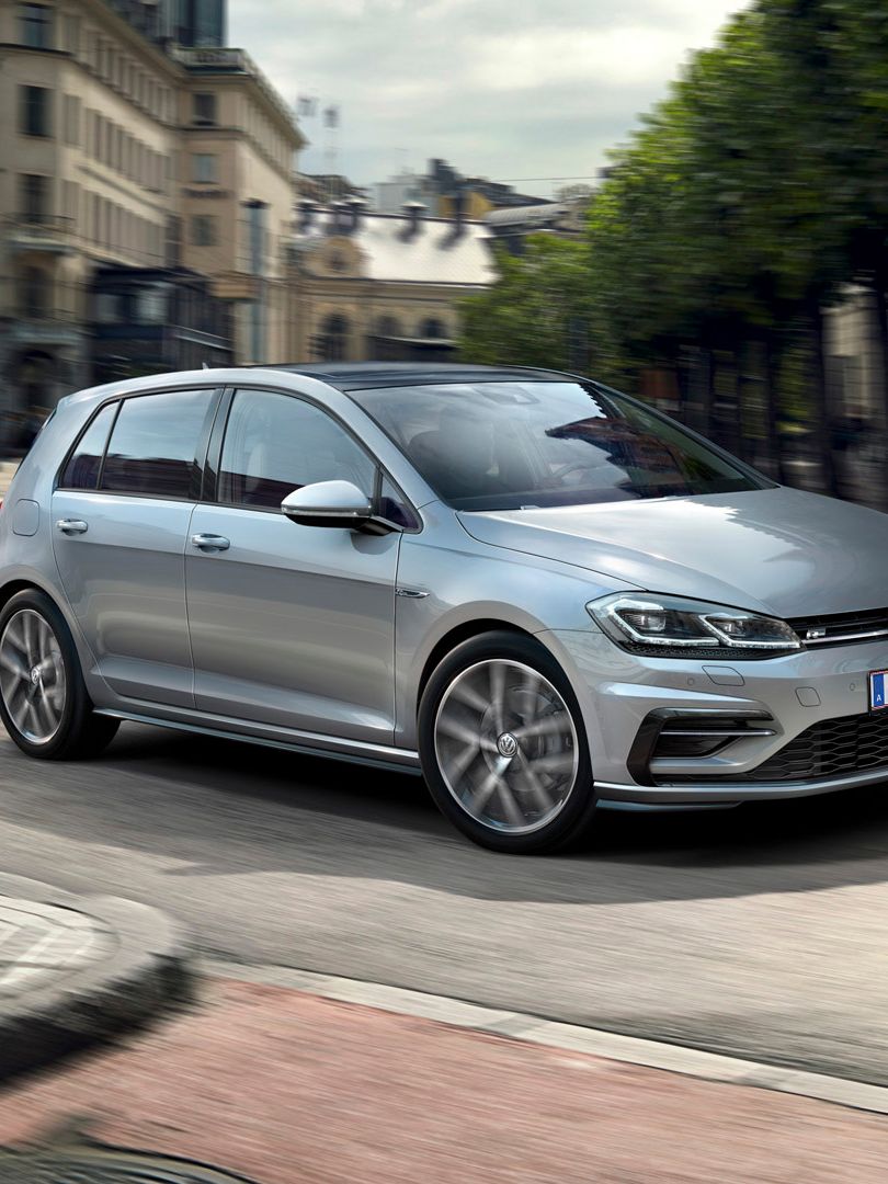 VW Golf Eksterier i argjendtë, pjesa ballore
