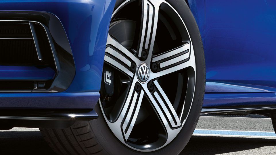 VW Golf R Rrotat e aliazhit dhe disqet
