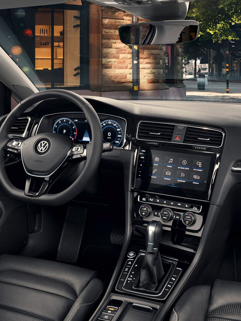 vw volkswagen golf innen cockpit